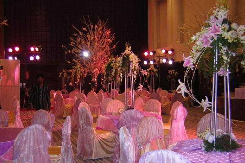 Vits Hotel プネ レストラン 写真